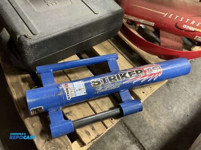 Lot 2-93531 - Striker TS Air operated post driver, serial # 6246.