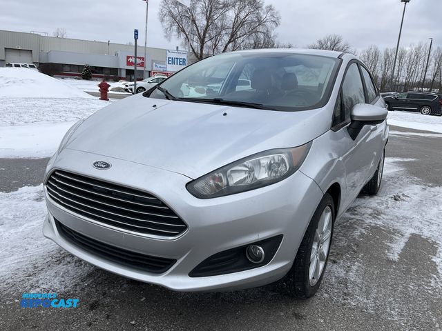 Lot 2-15606 - 2018 Ford Fiesta SE Sedan FWD