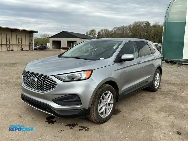 Lot 2-90145 - 2023 Ford Edge SEL SUV AWD