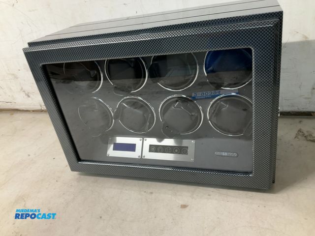 Lot 2-90394 - Jin’s and vico watch winder