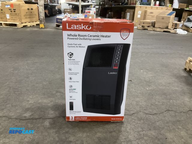 Lot 2-93941 - Lasko Whole Room Ceramic Heater