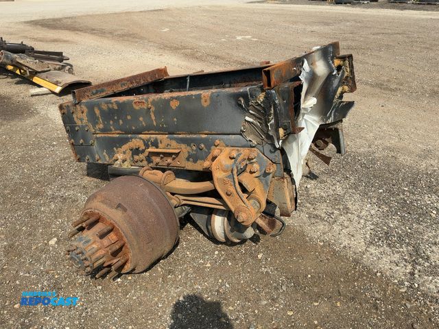 Lot 2-40592 - Used Rear Axle out of a Diesel Pusher Motorhome, Reyco Air Ride Suspension, Air Brakes, comes with a...