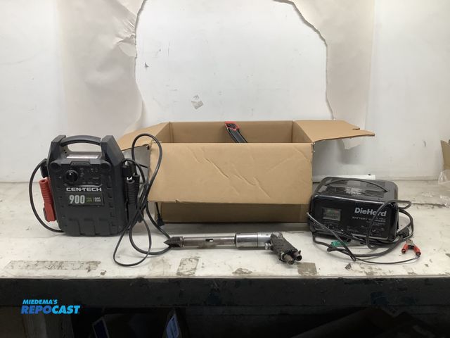 Lot 2-75164 - Lot of various tools including a Cen-Tech 900 peak Amp jump starter, a DieHard 12 volt battery Charg...