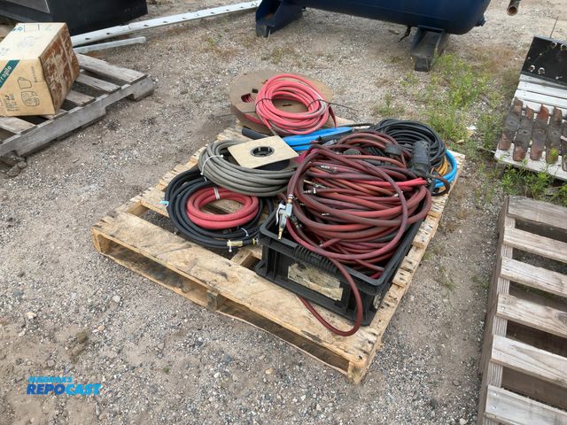 Lot 2-18507 - Skid lot of various pneumatic hoses and regulators