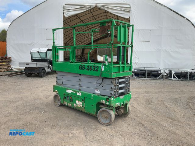 Lot 2-91913 - 2017 Genie GS-2632 Scissor Lift