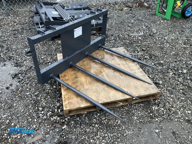 Lot 2-44506 - New JCT Skid Steer Bale Spear with 4 Tines Quick Attach