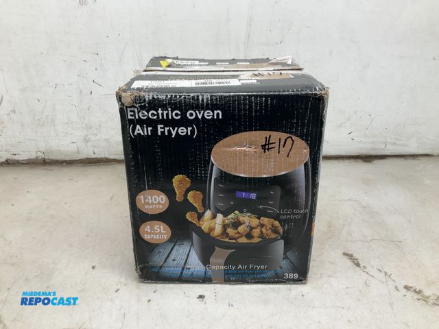 Lot 2-95961 - Extra large capacity electric oven 4.5L capacity 1400 watts, LCD touch control (air fryer)