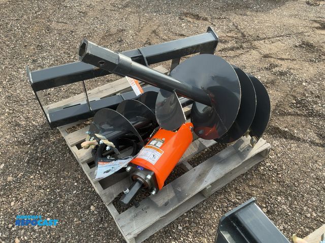 Lot 2-40891 - New Wolverine Hydraulic Auger Skid Steer Attachment, Model ADB-13-1218R, 15-20 GPM, Universal Quick ...