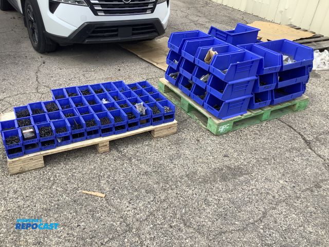 Lot 2-27251 - Metric socket head bolts set (new). Ranging in sizes from M5 to M24 . Several lengths in each size. ...