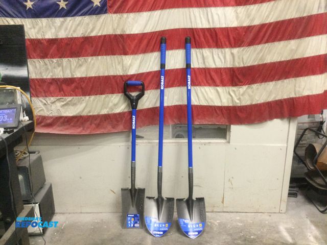 Lot 2-56645 - 3 Kobalt shovel new 2 digging shovels and 1 garden spade