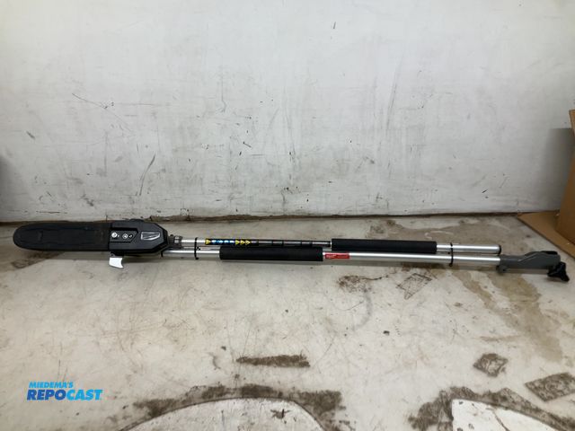 Lot 2-19665 - Milwaukee 10” pole saw Electric Powered And 3’ extension