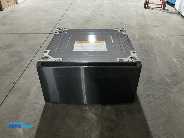 Lot 2-46434 - Scratch & Dent LG Pedestal Storage Drawer WDP6B Other