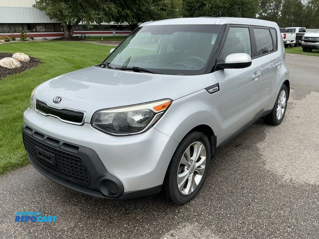 Lot 2-45154 - 2015 Kia Soul + SUV FWD