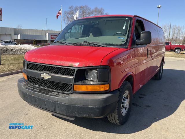 Lot 2-94420 - 2012 Chevrolet Express Van 3500 Cargo Extended Cargo Van RWD
