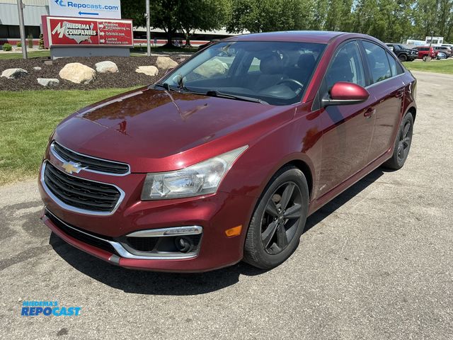 Lot 2-49697 - 2015 Chevrolet Cruze 2LT Sedan Other FWD