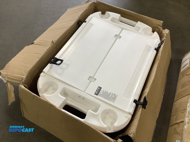 Lot 2-96075 - Vevor floating cooler, 40qt floating ice chest with dry storage and tow rope.
