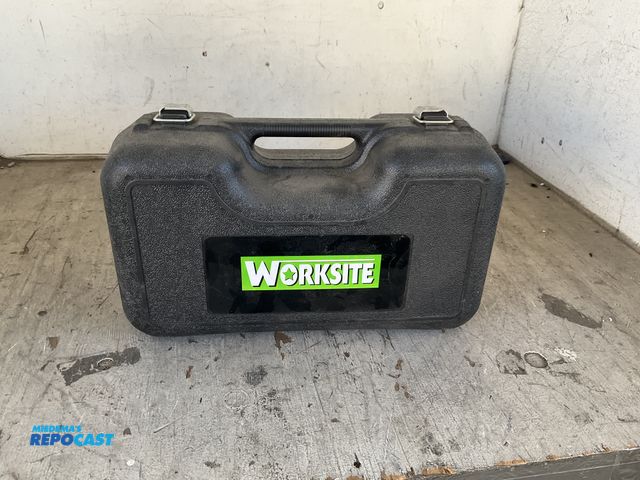 Lot 2-62712 - workday 2 blade saw