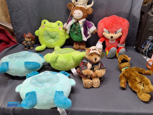Lot 2-27549 - ASSORTED LOT OF PLUSH TOYS (CLEAN)