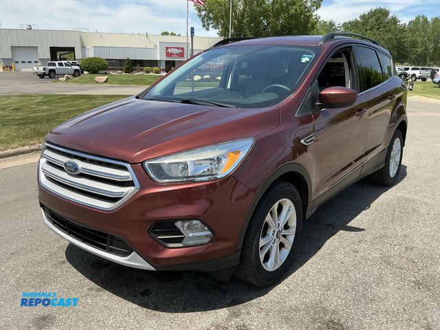 Lot 2-43816 - 2018 Ford Escape SE SUV FWD