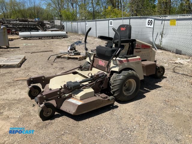 Lot 2-35623 - Grass Hopper 725D Max Torque Zero-Turn Lawn Mower
