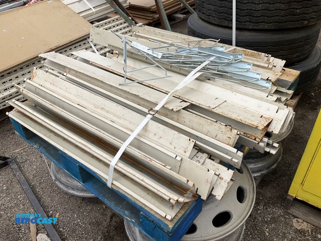Lot 2-10385 - Skid of metal components pallet racking or shelving uprights