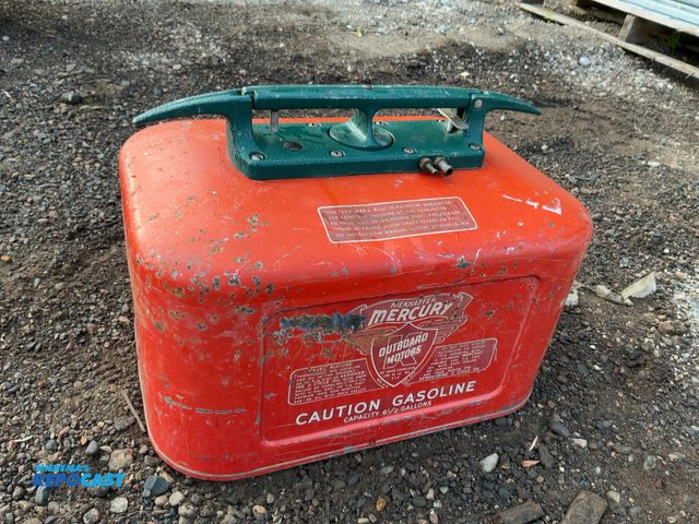 Lot 2-99295 - Kiekhaefer mercury outboard boat 6 1/2 gallon gasoline tank
