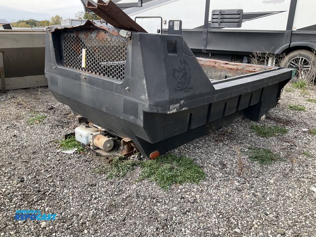 Lot 2-50586 - Buyers Dumper Dogg 5532000 Polymer Pickup Truck Dump Insert