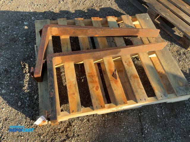 Lot 2-40674 - (2) Used 40" Forks, fir on 16" carriage, 4" wide, one is 41" long