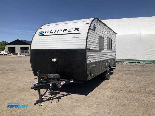 Lot 2-90250 - 2023 Clipper Cadet 17CFQ Camper Travel Trailer