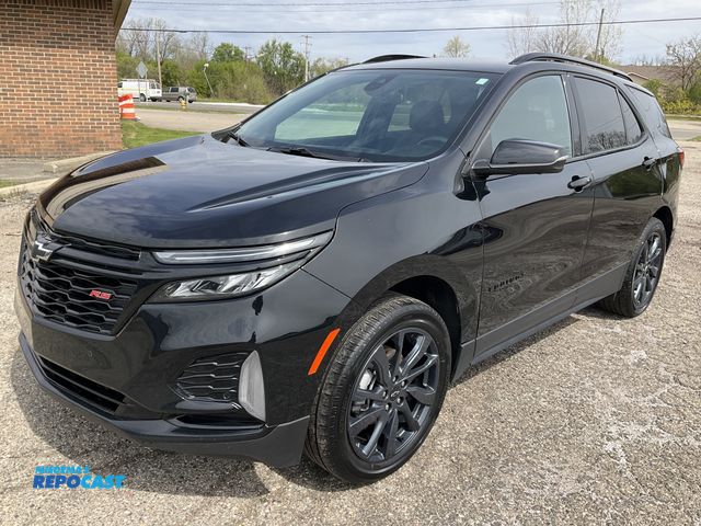 Lot 2-22969 - 2024 Chevrolet Equinox RS SUV AWD