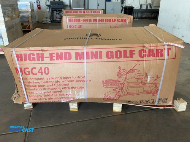 Lot 2-41429 - New SDLANCH MGC40 3-Wheel Mini Electric Golf Cart / Scooter, 60 Volt, Three Speed, 2-Passenger, Pneu...