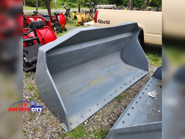 Aauctioncity.com - Lot 28-14502 - 7 FT. GEHL QUICK ATTACH BUCKET - GOOD ...