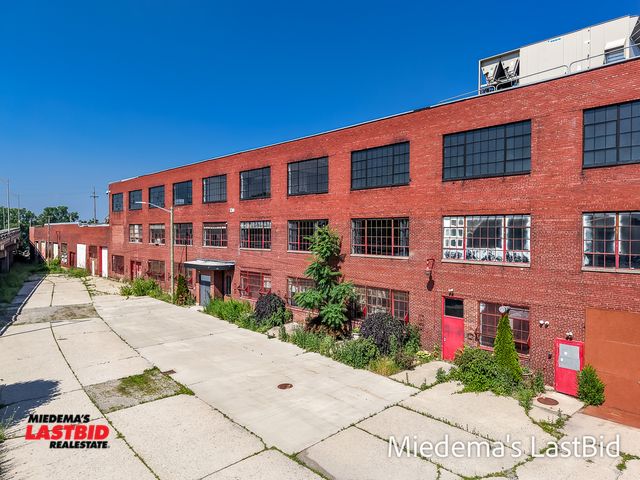Lot 3-46 - 464,281 Sq. Ft., 3-Story Industrial Building in Lansing, MI