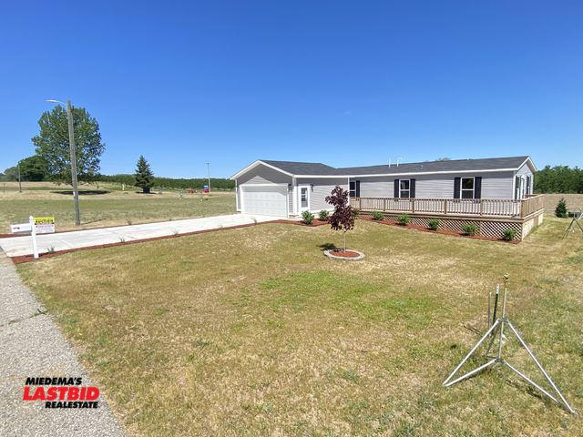 Lot 3-35 - 1,152 Sq. Ft., 3 Bedroom, 2 Bath Home near Sand Dunes in Hart, MI
