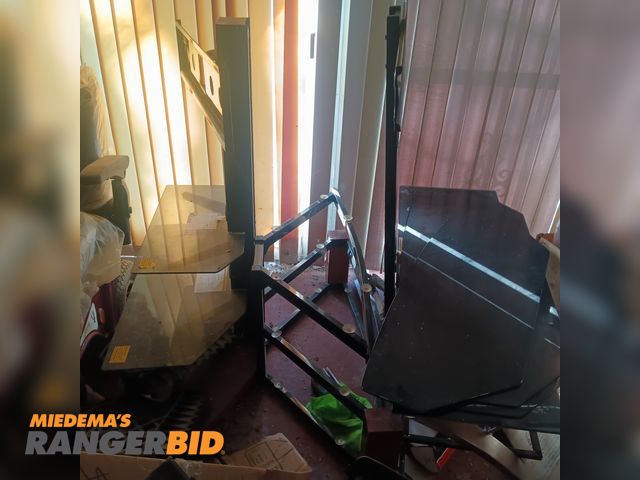 Lot 30-10169 - 3 Table Tv stands 3 tv stands up to 42", up to to 60", up to 50" . Three stands that will fit up to ...