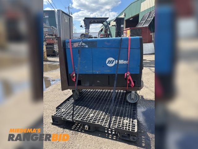 Lot 30-41 - Miller Welding Equipment Package – Bobcat 250 Welder/10,000W Generator + XR Extended Reach Wire Feed...