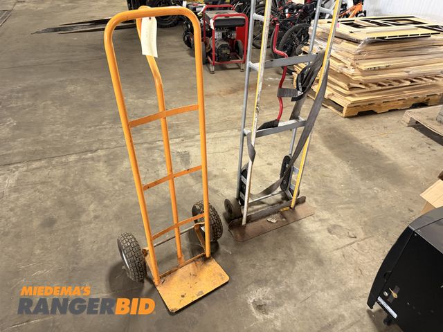 Lot 30-3323 - Lot includes 2 hand carts Metal