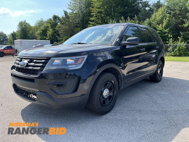 Lot 30-720 - 2016 Ford Explorer with a 3.7L V6 DOHC 24V engine. Police SUV AWD