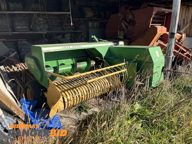 Lot 30-2043 - John Deere 336 Baler