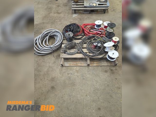 Lot 30-4838 - Pallet of miscellaneous wire and conduit.