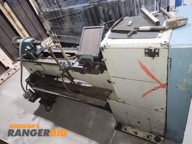 Lot 30-8241 - JFMT J-360A Geared Head Engine Lathe