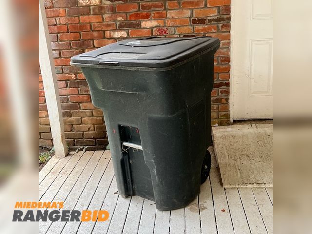 Lot 30-4 - 1 Clean Toter 96 Gallon Rolling Trash Can