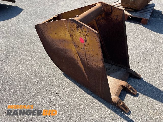 Lot 30-661 - Small Ditching Bucket see pics for size