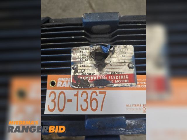 Lot 30-1367 - 10 Hp Motor, spins freely.