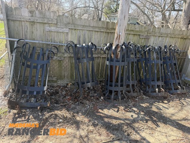 Lot 30-11077 - Heavy duty metal tree Guards. 6 total. Commonly used in a downtown district. Two pieces for easy ins...