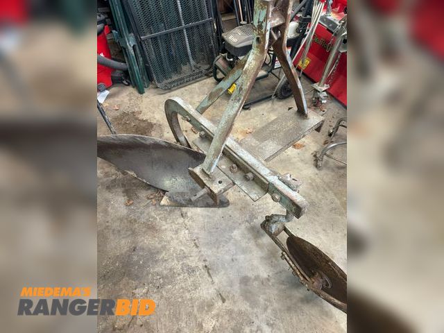 Lot 30-106 - Single Point Plow