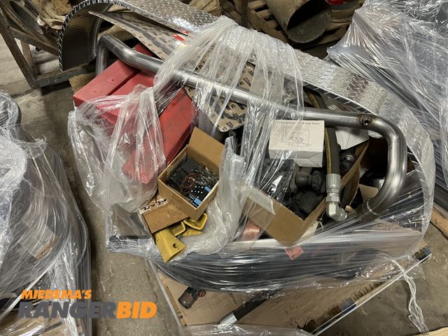 Lot 30-929 - Pallet of miscellaneous truck parts and more
