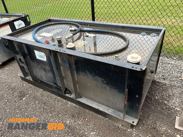 Lot 30-2567 - Tramont Crystal Clean Used Antifreeze / Waste tank #105742