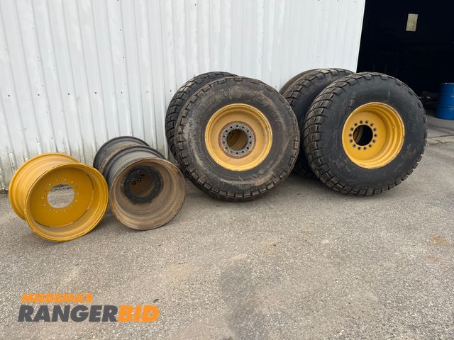 Lot 30-3982 - Lot of (8) Grader Rims and (5) Tires. Municipality owned, seller will load.