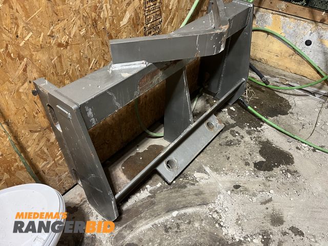 Lot 30-4878 - ASC FA PS30 Case adapter